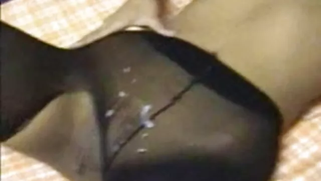 - குறும்பு தியா டில்டன் தனது பாதுகாவலரைப் xxx ஆங்கிலம் bp பிடிக்கிறார்