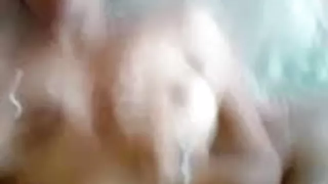 பொன்னிற செவிலியர் ஆங்கிலம் முழு கவர்ச்சி பாம்பர் போனர்