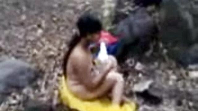 நிக்கி ஒரு சேவலை இனிமையாக உறிஞ்சி சவாரி செய்கிறார் செக்ஸ் ஆங்கிலம் hd