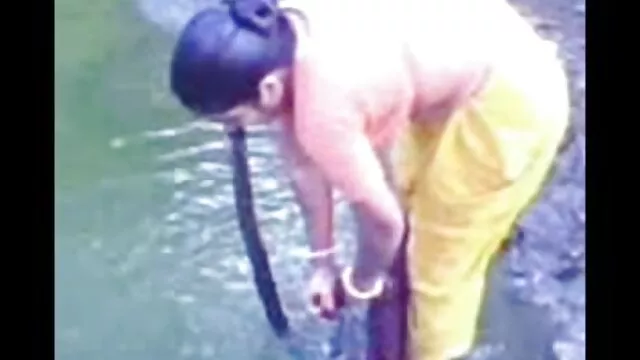 கிழக்கு கவர்ச்சி படம் தமிழ், bp யூரோ ஸ்லட்