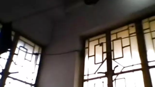சகோதரியின் முதுகில் கழுவுதல் தமிழ் செக்ஸ் படம் திறந்த