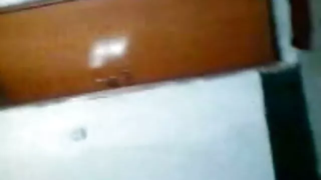 சிறிய குழந்தை குதத்தை நீல செக்ஸ் ஆங்கிலம் முயற்சிக்கிறது