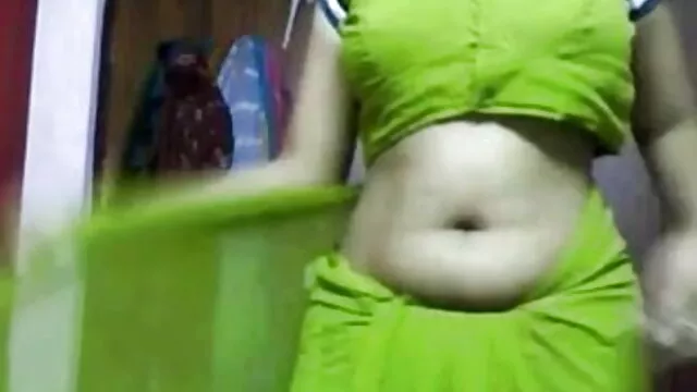 தணிக்கை செய்யப்படாத ஜப்பானிய மில்ஃப் புஸ்ஸி ஆங்கிலம் மாமியின் முழு கவர்ச்சி