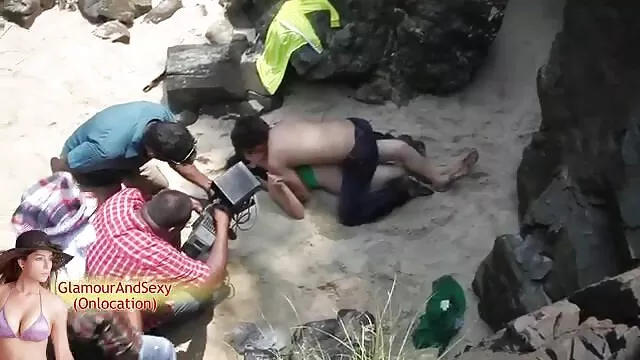 தொப்புள் துளைக்கும் கவர்ச்சி ஆங்கிலம் sexy ஆங்கிலம் sexy பிச்