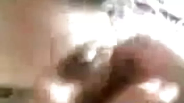லோரி டிக்கெட் மற்றும் ப்ரிட்டி ஆங்கிலம் sexx இளம் gr