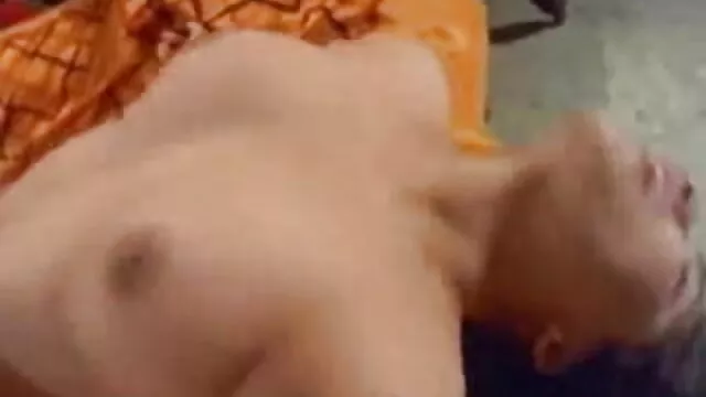 கவர்ச்சியான க்ரீம்பி மாதிரி ஆங்கிலம் மை கவர்ச்சி மாமியின்