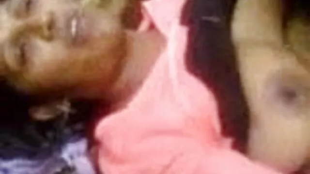செரி ஆங்கிலம் sex இலவச டெவில் தொண்டை மற்றும் கிண்டல்