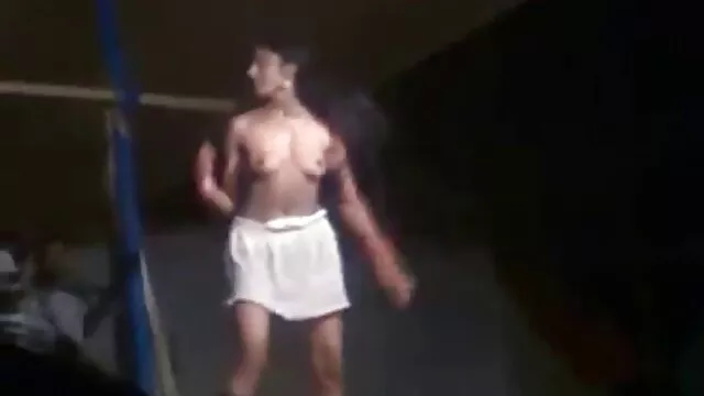 லெஸ்பியன் xxx ஆங்கிலம் hot குடிப்பழக்கம் - செக் ஹாட்டீஸ் மோர்கன் மற்றும் பார்பி அவர்களின் சிறுநீரை சுவைக்கிறார்கள்