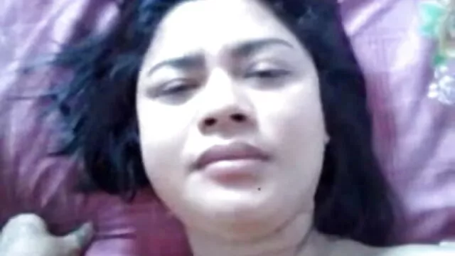 கோடை ஆழமான லின் ஆங்கிலம்-ஹிந்தி xxx தொண்டை