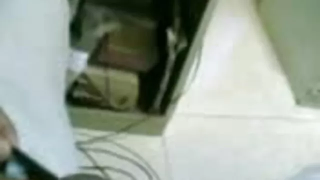 சிறிய டீன் கடினமாக துடிக்கிறது ஆங்கிலம் டிரிபிள் செக்ஸ்