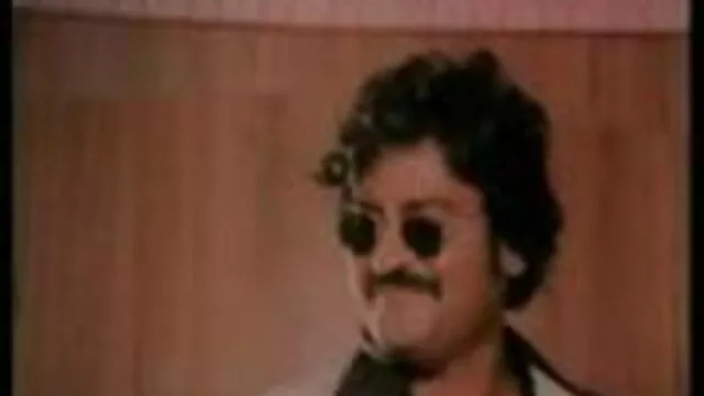இந்த கார் ஒரு காந்தம் கவர்ச்சி ஆங்கிலம் sexy ஆங்கிலம் sexy ஆங்கிலம்