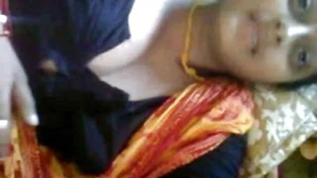 மேசி englishxxxvideos அழகான மோச்சா பெண்