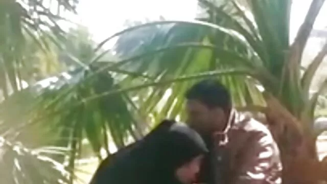 எமிலியோஸ் பின் அறையில் ஒரு பெரிய டிக் உறிஞ்சினார் HD ஆங்கிலம் sexy