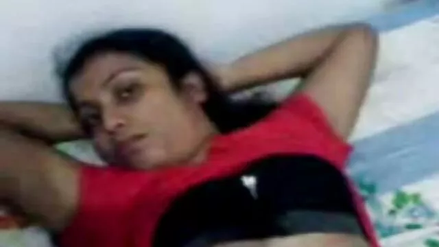 பஸ்ஸில் கவர்ச்சி ஆங்கிலம் hd புண்டை விளையாட்டு