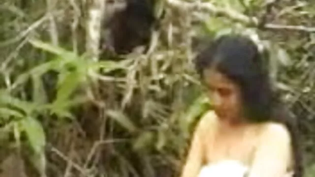 சிறந்த கடற்கரை டாம். 2900 தமிழ் படம், கவர்ச்சி, கவர்ச்சி