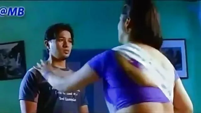 டிஜிட்டல் விளையாட்டு மைதானம் ஆங்கிலம் மாமியின் 3x - லத்தீன் பிக் டிக் சவாரி செய்கிறது