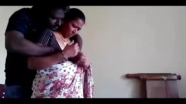 மில்ஃப் யூகியுடன் பாலியல் மகிழ்ச்சியின் வலுவான xxx மாமியின் ஆங்கிலம் பிணைப்பு