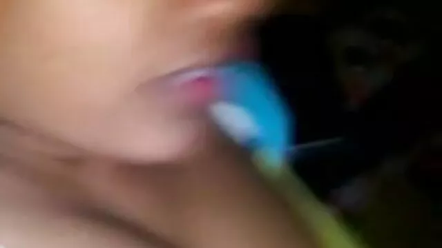 லின்ஸிலிருந்து தமிழ் பெண்கள் செக்ஸ் கவர்ச்சியுடன்