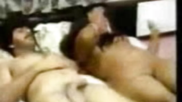 இளம் மொட்டையடித்த மாமியின் படம் தமிழ், கவர்ச்சி புண்டை குத
