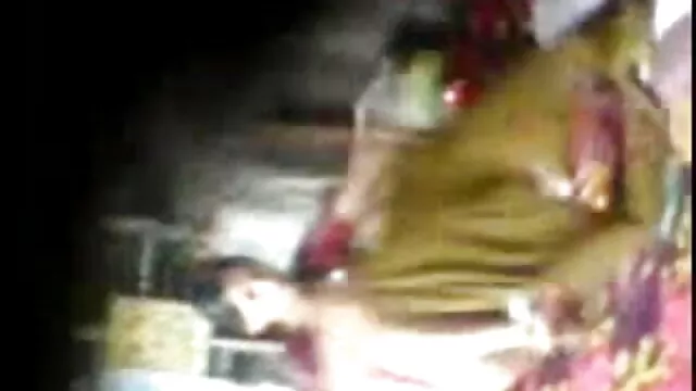 கோக் ஸ்டார் கவர்ச்சி படம் இந்தி, ஆங்கிலம்