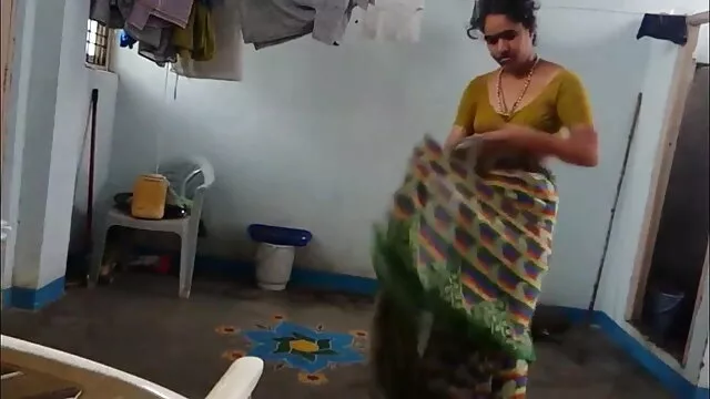 சன்னி தமிழ் செக்ஸ் படம் செக்ஸ் லியோன், டெய்ஸி மேரி மற்றும் நவோமி