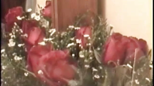 அவள் அதை முயற்சி செய்வதில் ஆர்வம் காட்டுகிறாள். ஆங்கிலம் sex மாமியின் hd