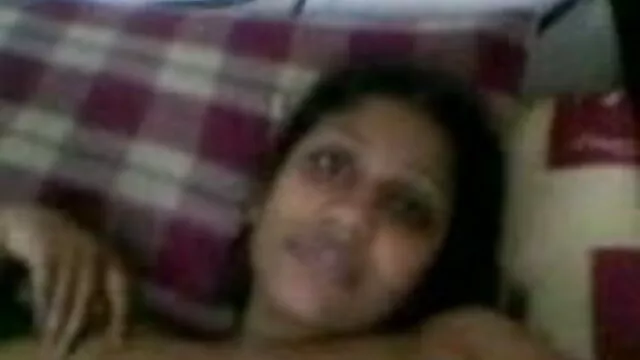 சூப்பர் ஹாட் ப்ளாண்ட் சோலோ கவர்ச்சி படம் தமிழ் மாமியின் அதிரடி