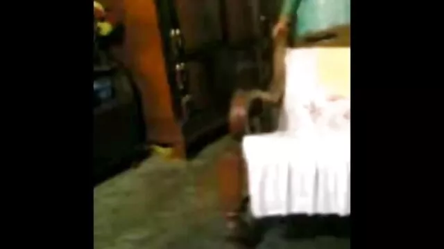 இறுக்கமான தமிழ் அழகான செக்ஸ் பட் குழந்தை இடிக்கிறது